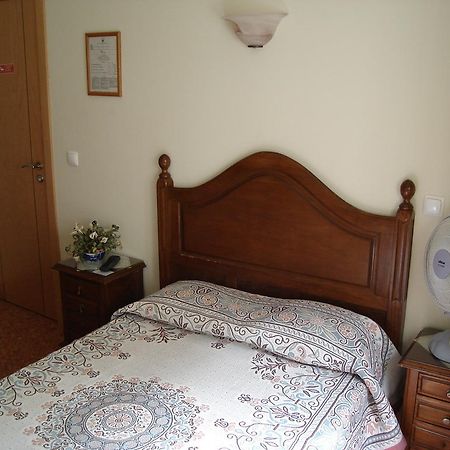 Perola Da Baixa Hotel Lisbon Room photo
