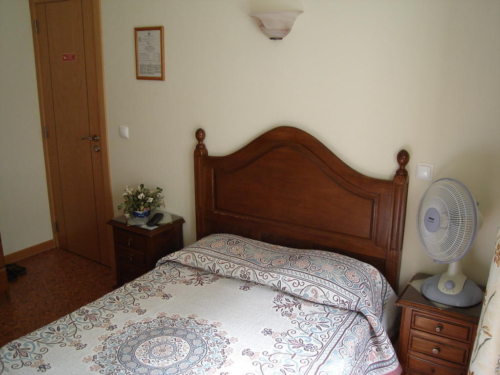 Perola Da Baixa Hotel Lisbon Room photo